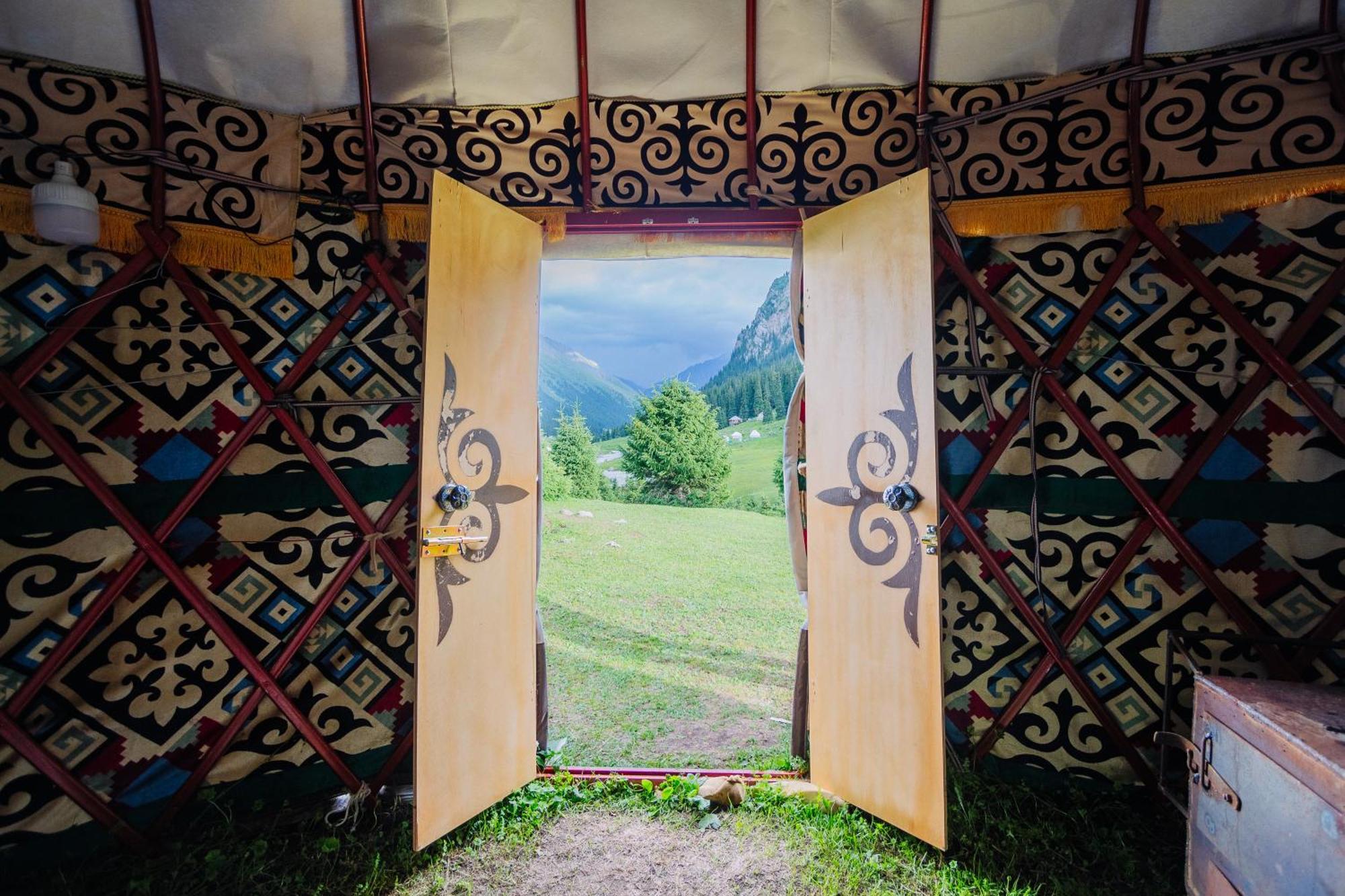 Eco Yurt Camp Arashan Teploklyuchenka Exterior foto