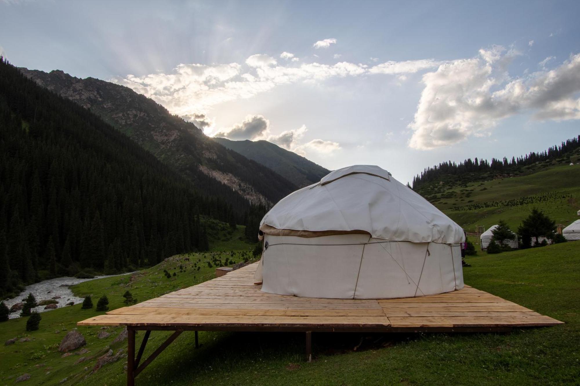 Eco Yurt Camp Arashan Teploklyuchenka Exterior foto