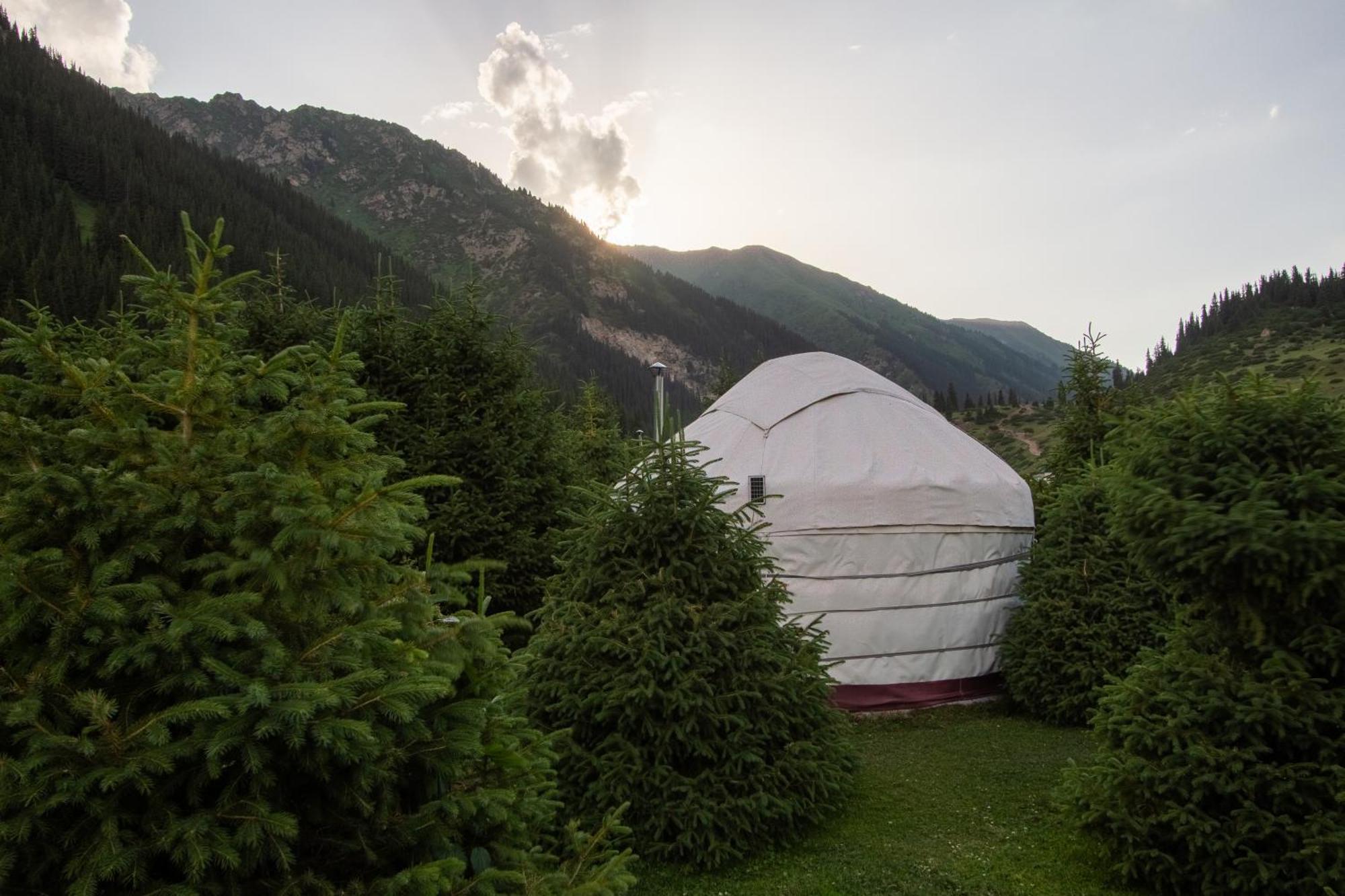 Eco Yurt Camp Arashan Teploklyuchenka Exterior foto