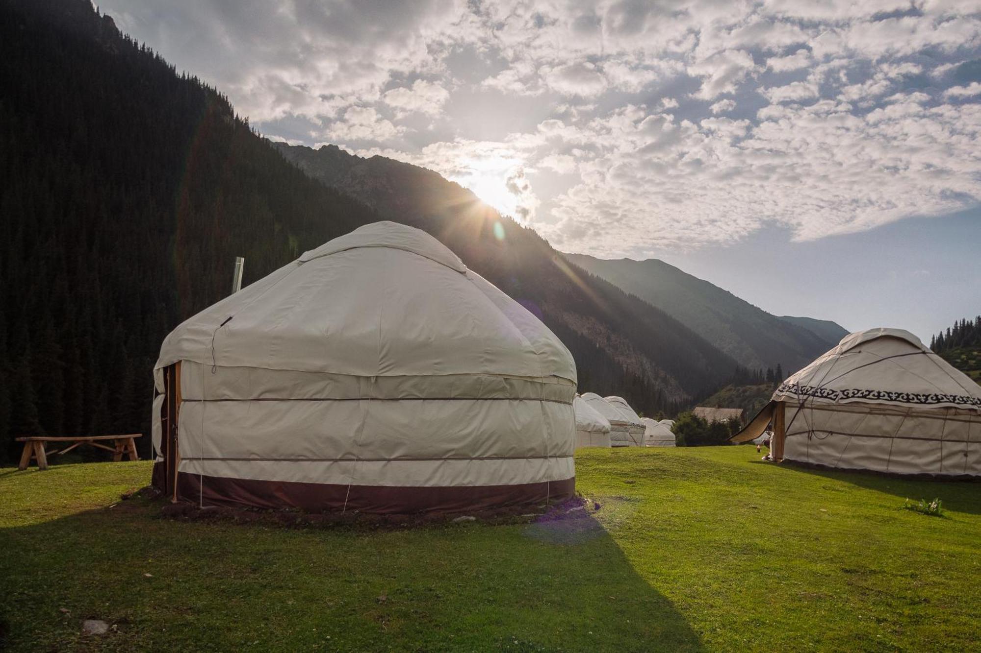 Eco Yurt Camp Arashan Teploklyuchenka Exterior foto