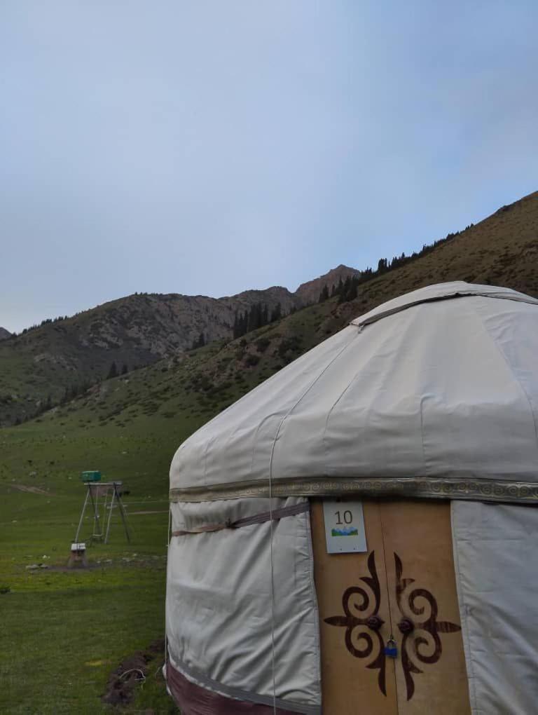 Eco Yurt Camp Arashan Teploklyuchenka Exterior foto